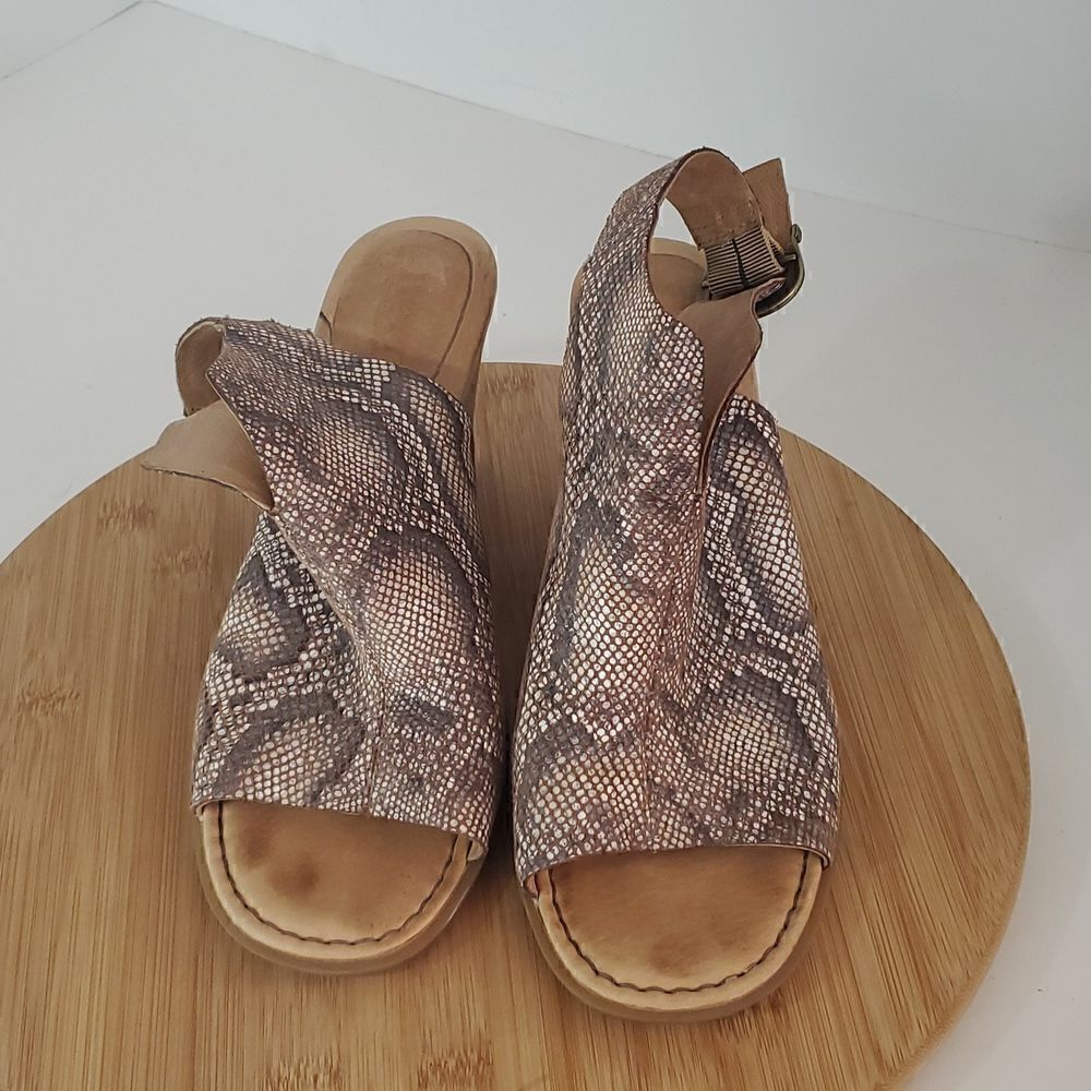 Born Morraine Snakeskin Peep Toe Sandal with Leather Stacked Heel Women's Size 9 - Picture 7 of 11